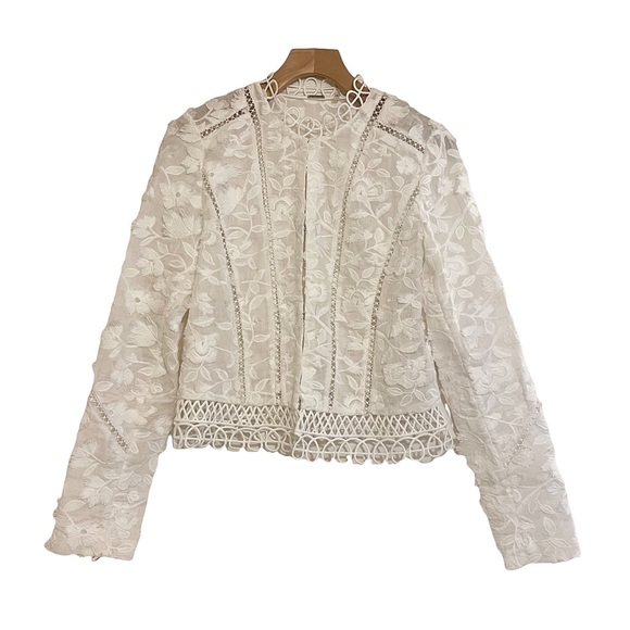 Elie Tahari Jackets & Blazers - Elie Tahari Leanne Floral Embroidered Eyelet Lace Trim Blazer Jacket - White